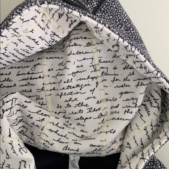 SOLD Lululemon Scuba Hoodie Size 6 - Picture 12 of 14